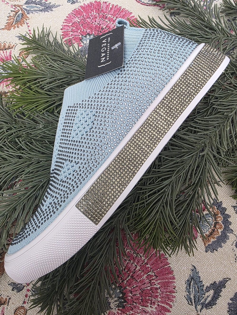 bernie mev. Women's Glamour Slip-on Sneakers in Willow